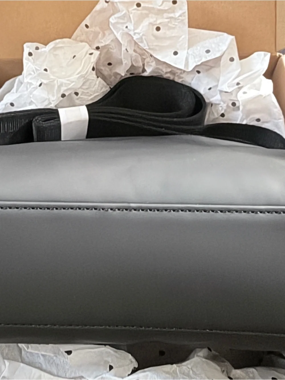 Hunter Everyday Crossbody Bag in Black